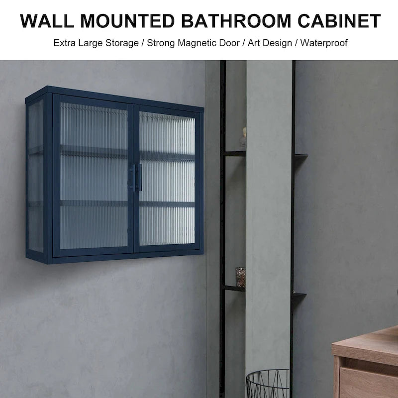 Moderne wandkast met glazen deur en uitneembare planken