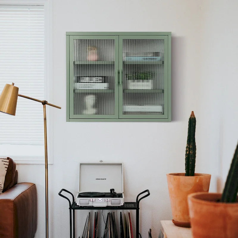 Moderne wandkast met glazen deur en uitneembare planken