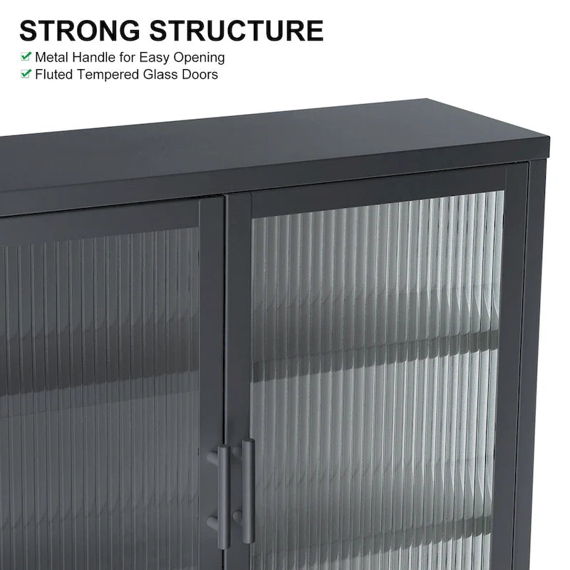 Moderne wandkast met glazen deur en uitneembare planken